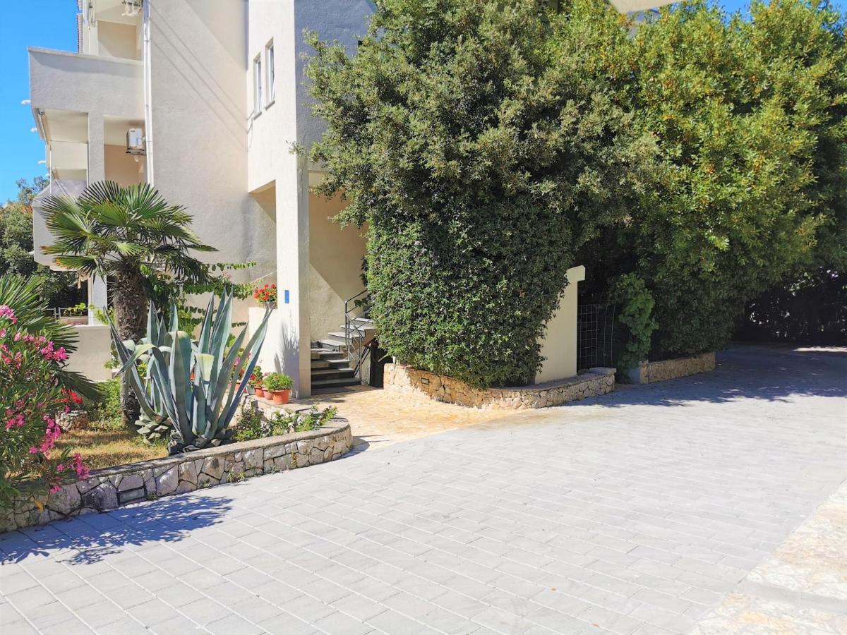Lenka Apartments I Novalja Exterior photo