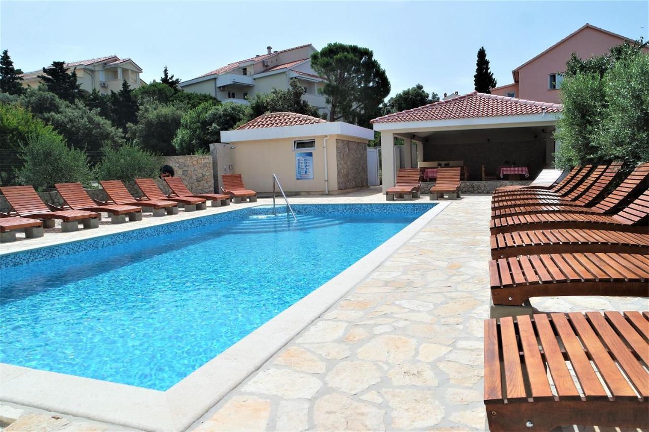 Lenka Apartments I Novalja Exterior photo