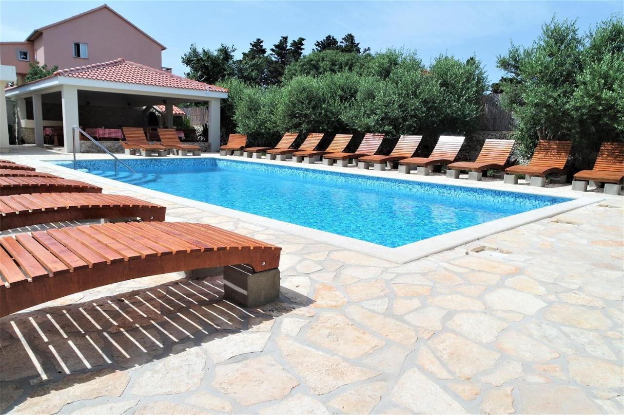 Lenka Apartments I Novalja Exterior photo